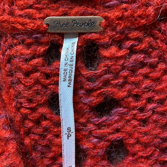 Free people Sweater Bundle, high /low, cotton hand, knitted look . - Picture 4 of 7